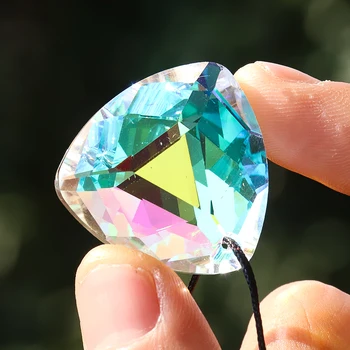 Muy Bien 2 ЕЛЕМЕНТА 28 мм Триъгълна Crystal Окачен Дъгата Ловец На Слънцето, за да проверите За Производство на Полилеи От Кристали, Мъниста Капки Висулка