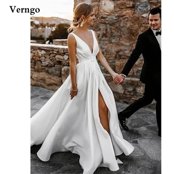 Verngo Просто бяло атласное сватбена рокля с дълбоко V-образно деколте, цепка отстрани, влак, сватбени рокли, дамско сватбена рокля в стил кънтри